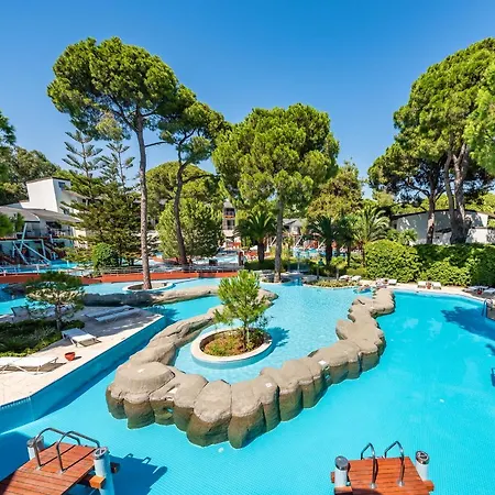 Cornelia De Luxe 5* Белек